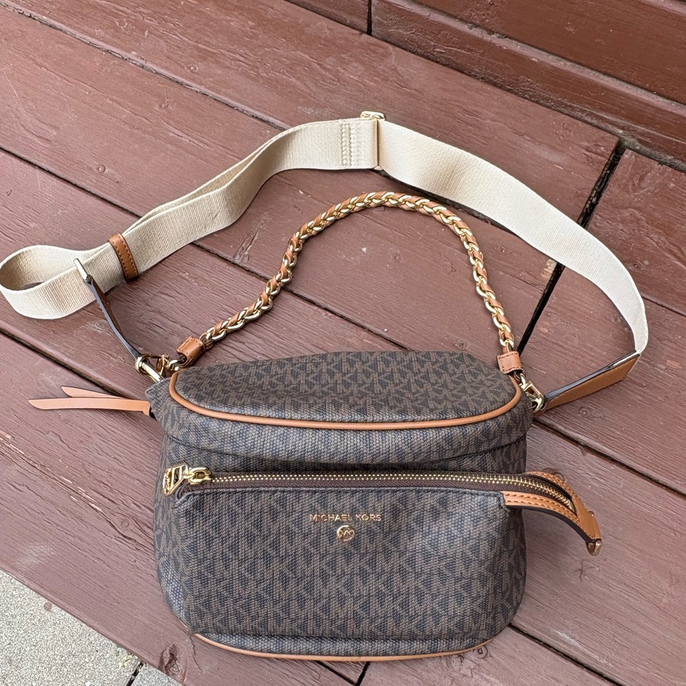 Michael Kors Tan and Gold Crossbody Bag